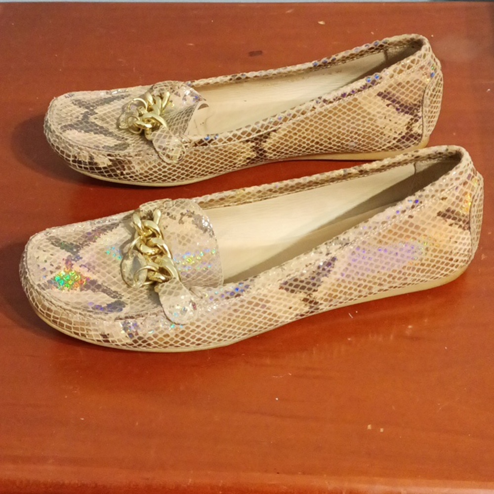 Stuart Weitzman Python Print 7.5 Holographic Over… - image 2